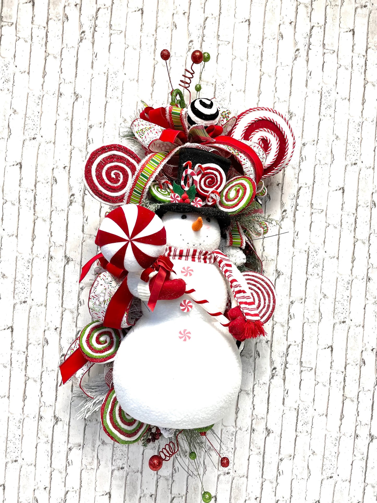 Snowman swag, Christmas swag, Christmas decor, snowman decor, snowman wall decor, whimsical snowman swag, shipping included