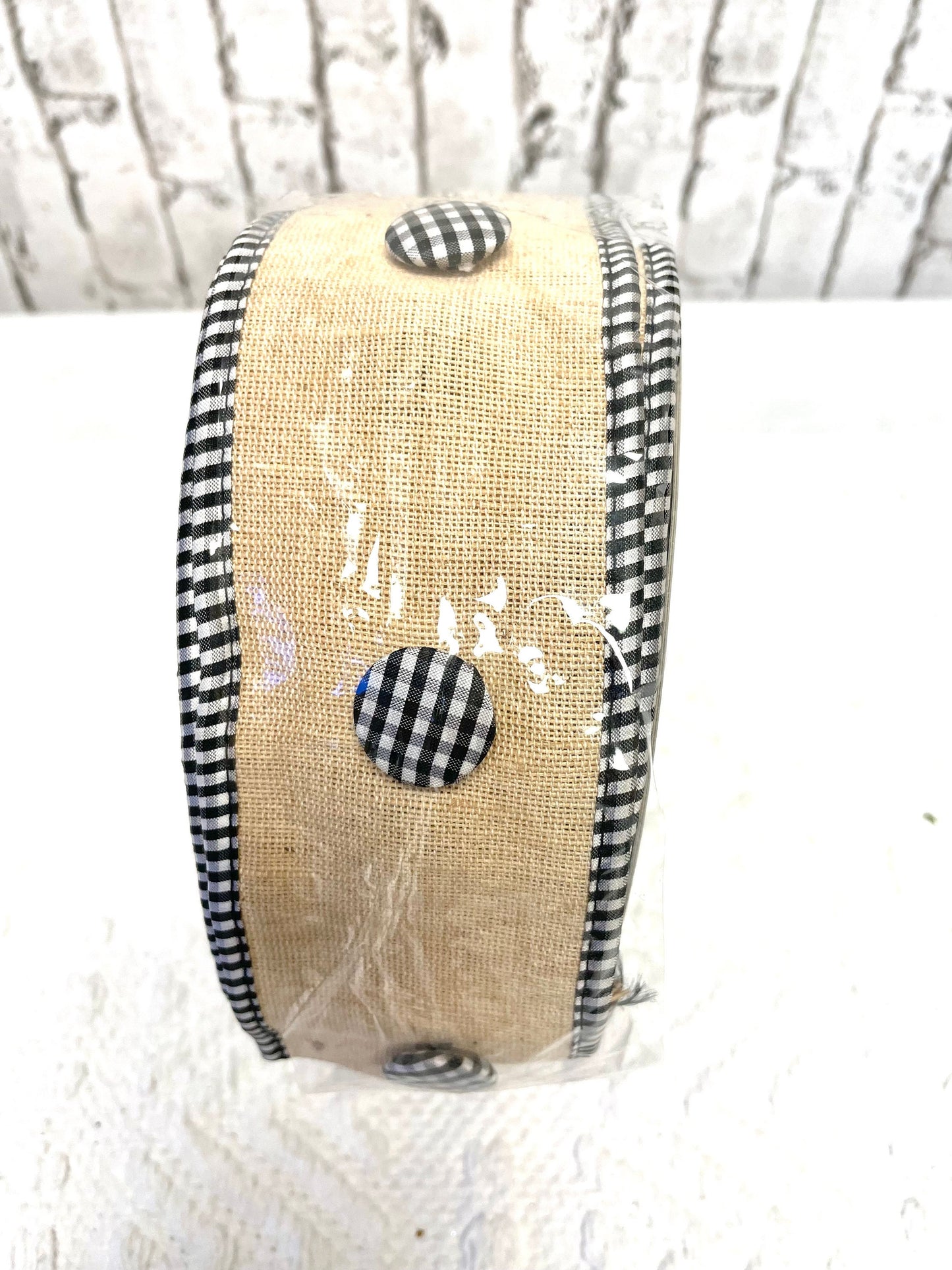 R3927747, burlap with black white check trim with buttons