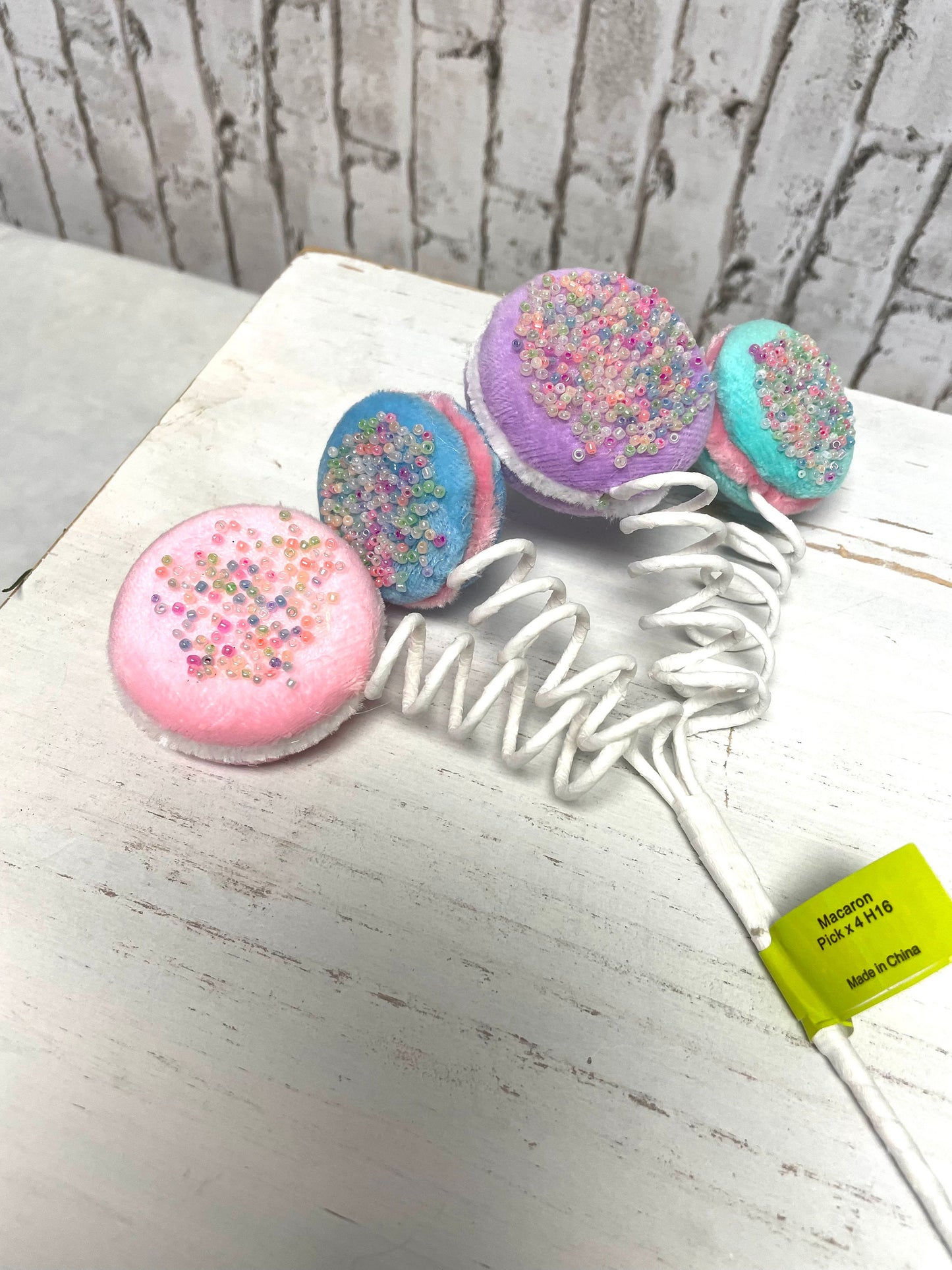 Macaron pick, 63204MX, pastel Macaron pick with sprinkles, pastel sweet picks, Christmas pick, Easter pick, everyday Macaron pick