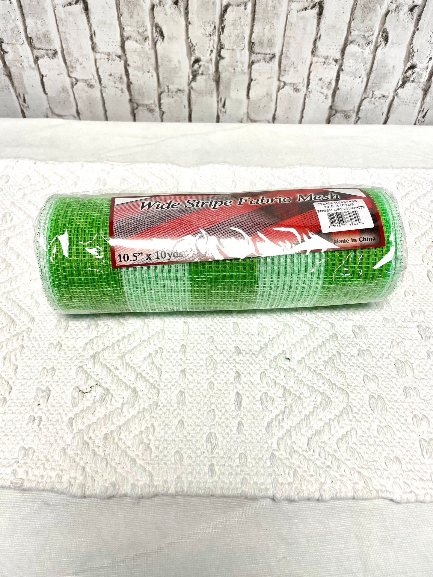RY831466, jute mesh, fresh green white wide striped mesh, Halloween mesh, everyday mesh, Christmas mesh