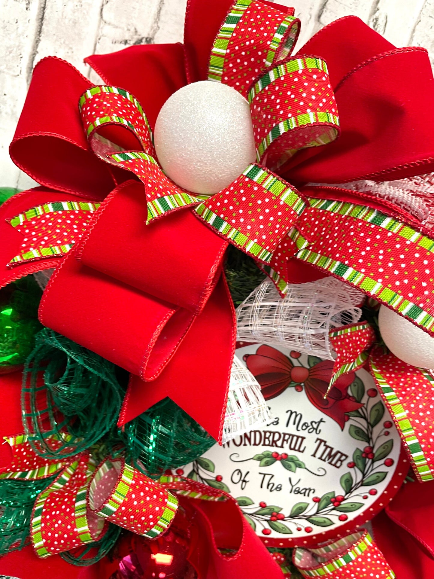 Christmas wreath, Christmas door hanger, door hanger, door wreath, holiday wreath, holiday decor, free shipping.