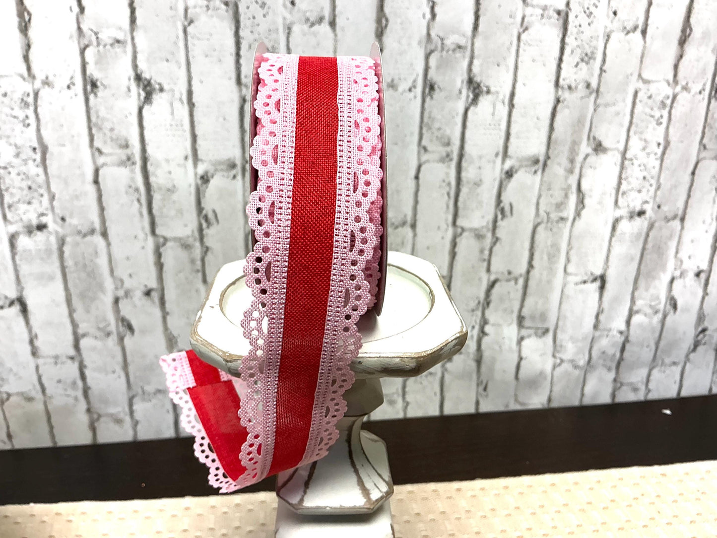 Red with Pink lace ribbon, 1.5” x 10YD, Wired, RGA15418F