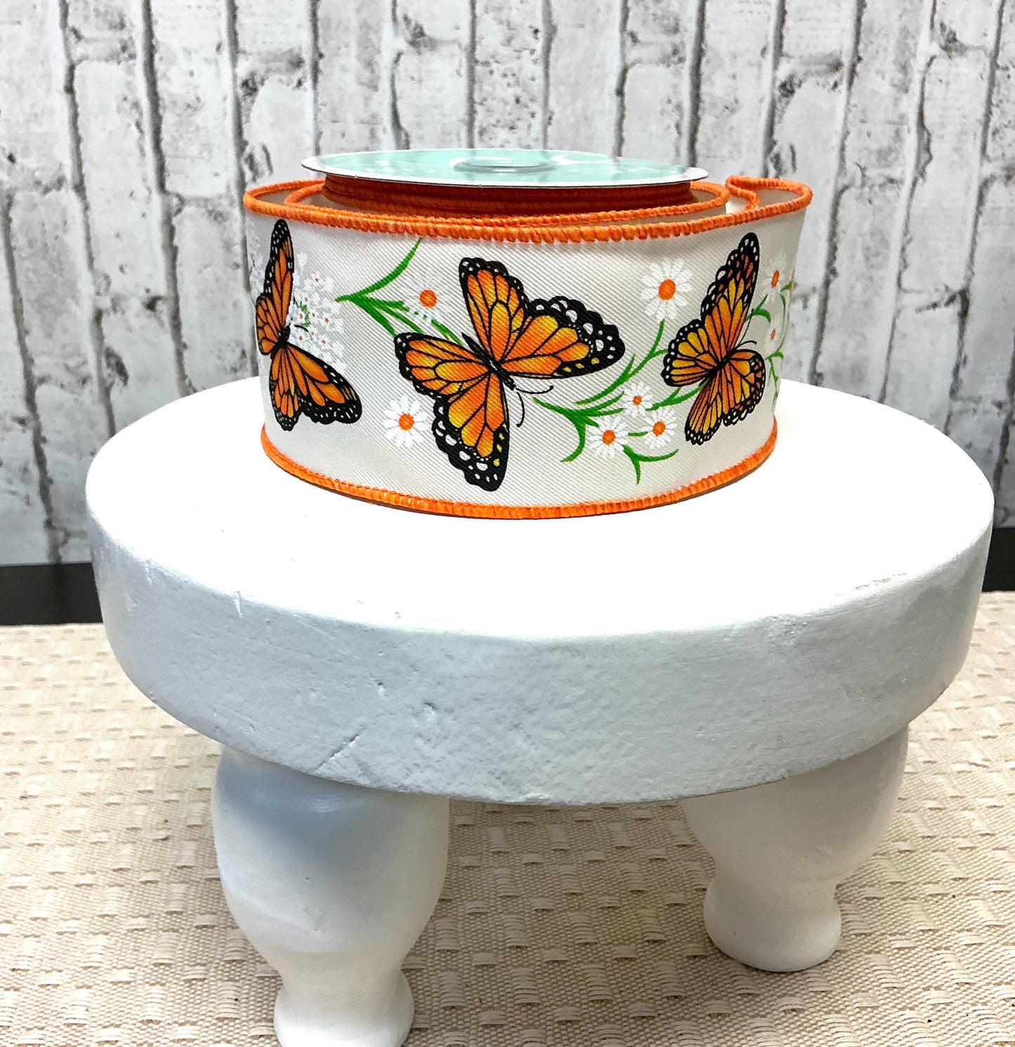 Monarch Butterfly with Daisies ribbon, Wired, 2.5” x 10YD, RGE150533