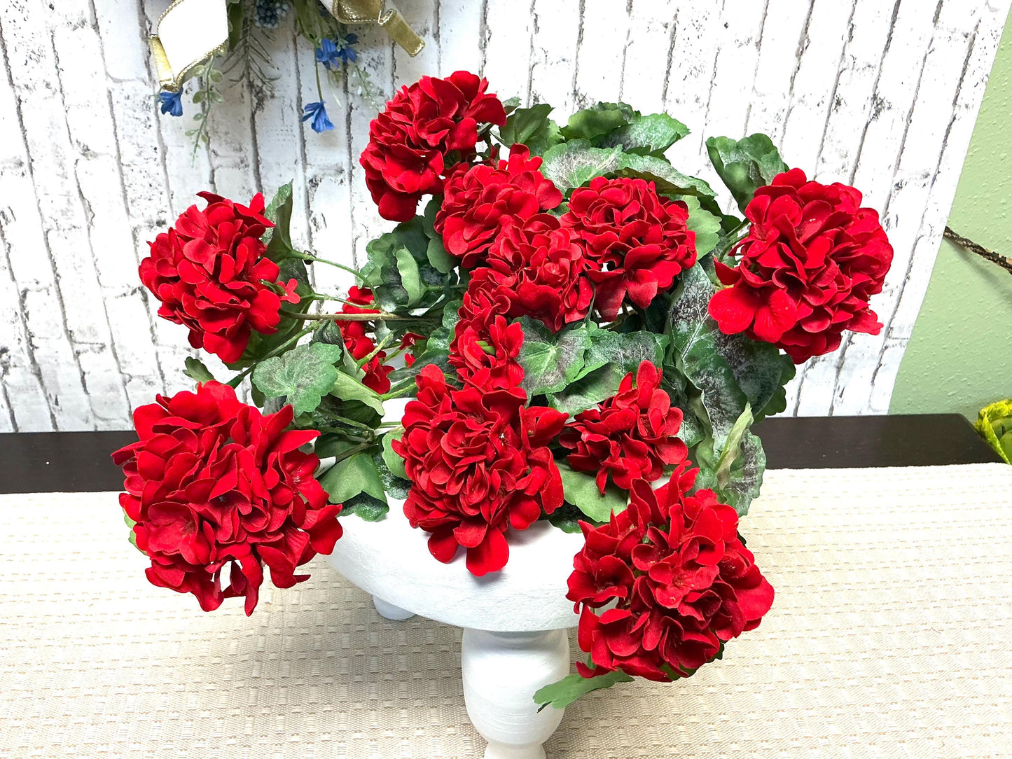 Hanging Summer Geranium Plant X12, 22”, Real Touch, Red Geranium, MTF21533