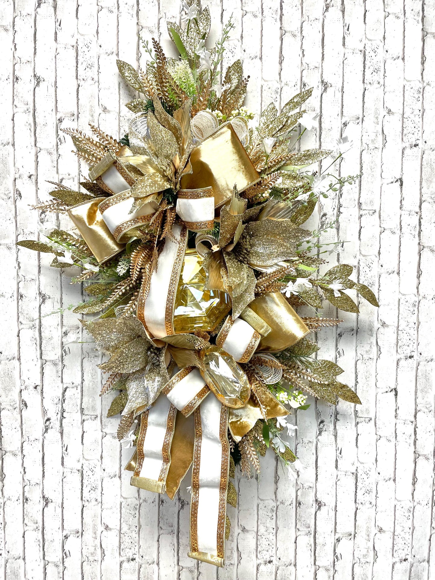Gold and white glam jewel swag, glam Christmas swag, white and Gold glam Christmas swag, Christmas decor, shipping included in price