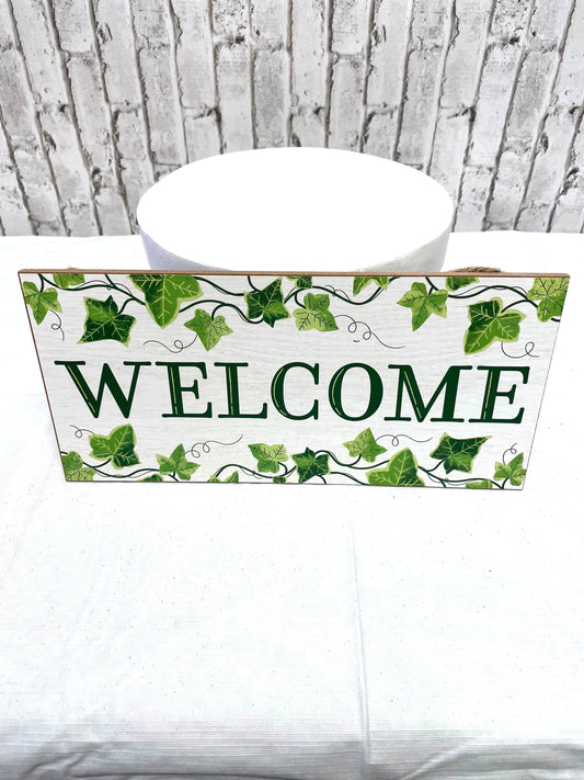 Ivy welcome wreath sign, AP7111
