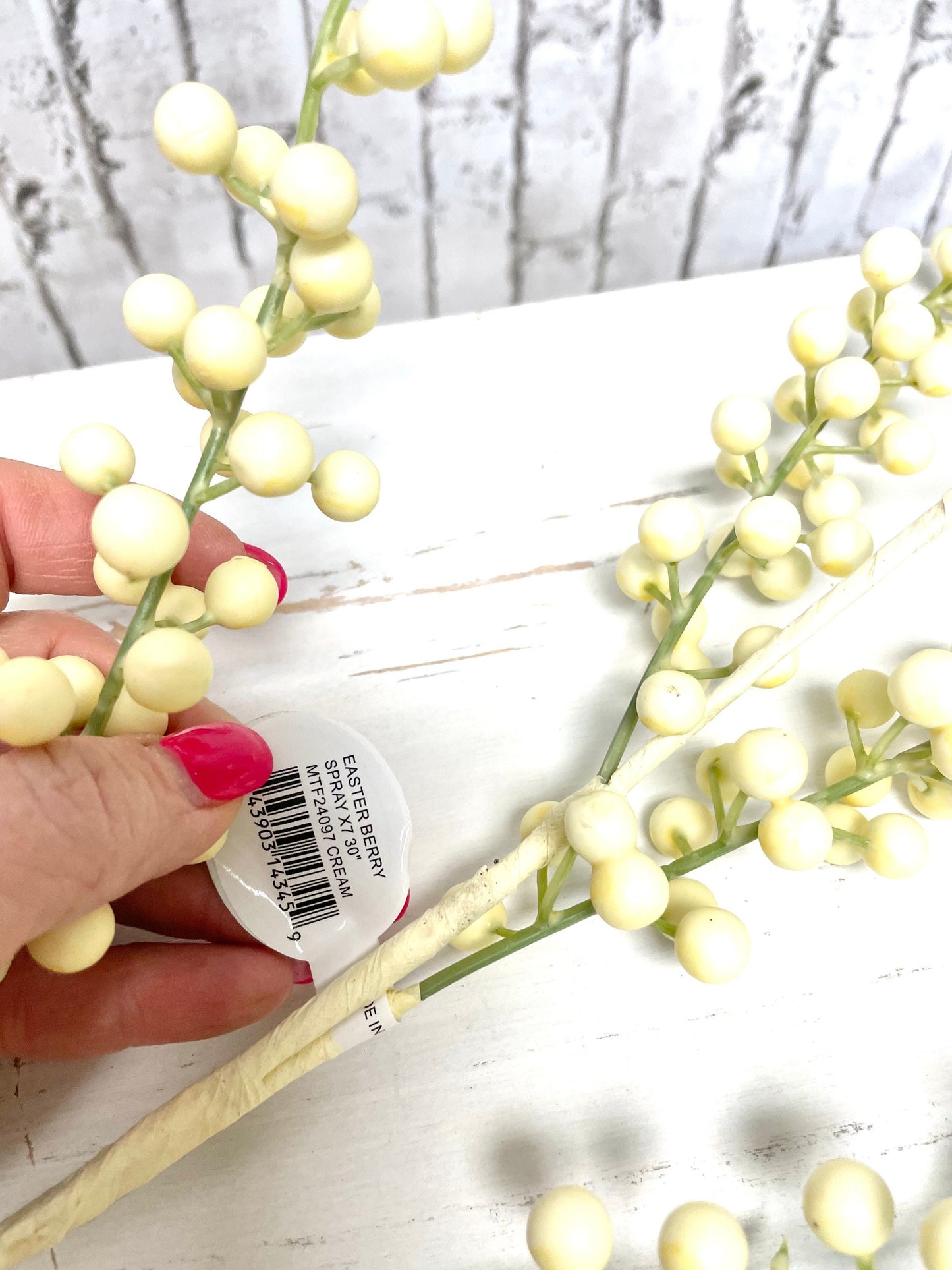cream Easter berry spray, MTF24097, cream berry spray, berry spray, everyday berry spray.