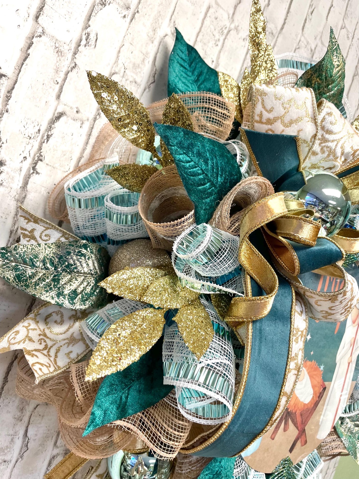 Christmas wreath, Nativity Christmas wreath, Nativity Christmas decor, religious Christmas wreath, religious wreath, free shipping